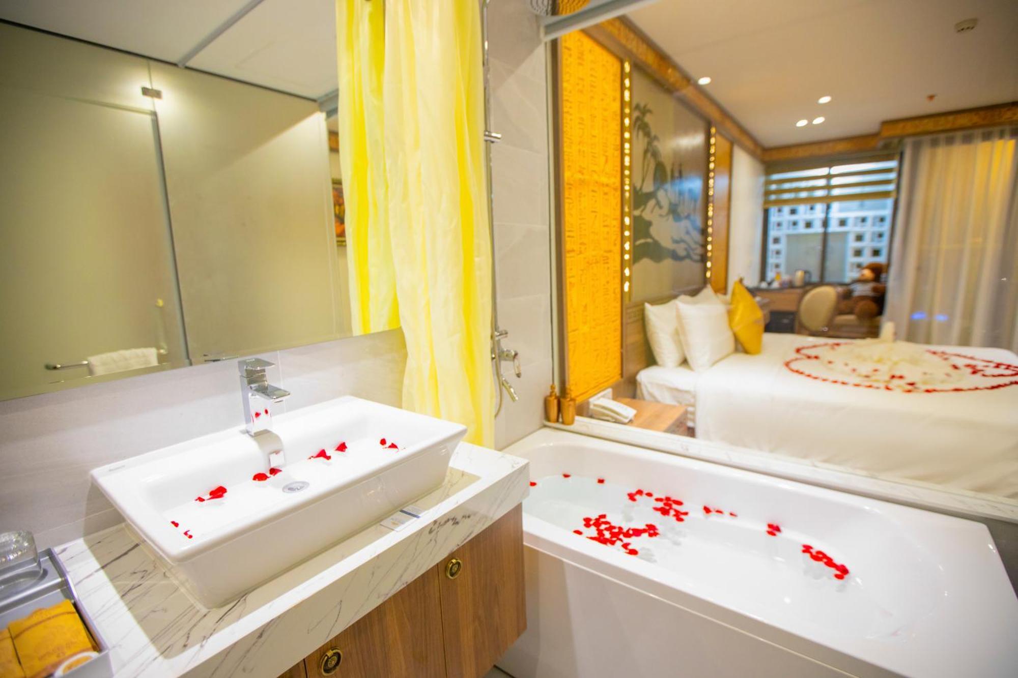 Pharaoh Boutique Hotel Danang Exteriör bild